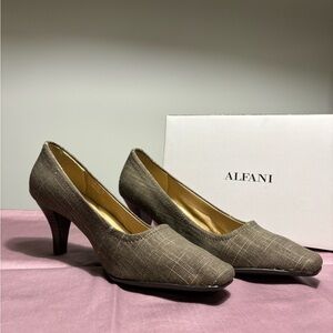 ALFANI Plaid Linen Fabric Heels in 9.5